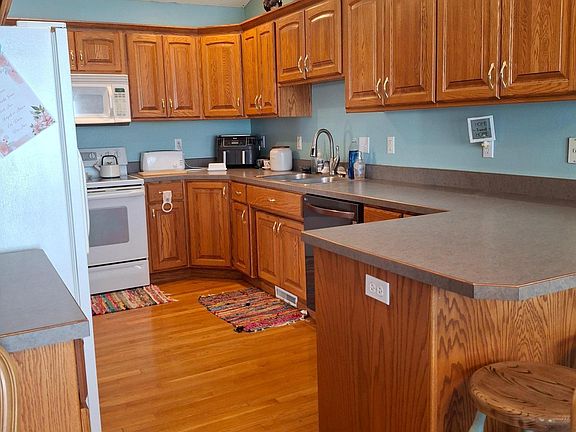 5th image of 2723 Wheatland Dr S