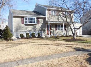 126 Woodland Ave S, Middlesex, NJ 08846