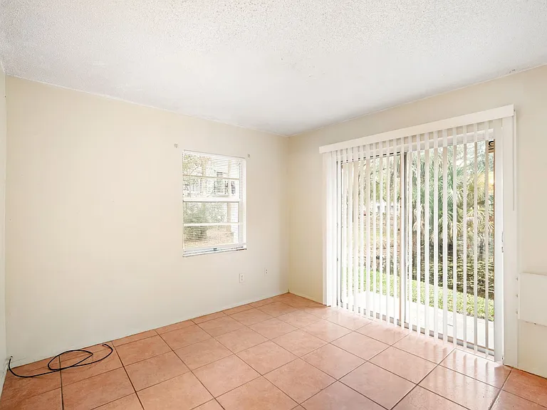 7100 Waterside Dr — Photo 13