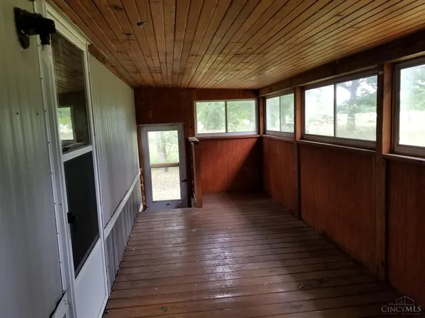 2118 Donald Rd, Bethel, OH 45106
