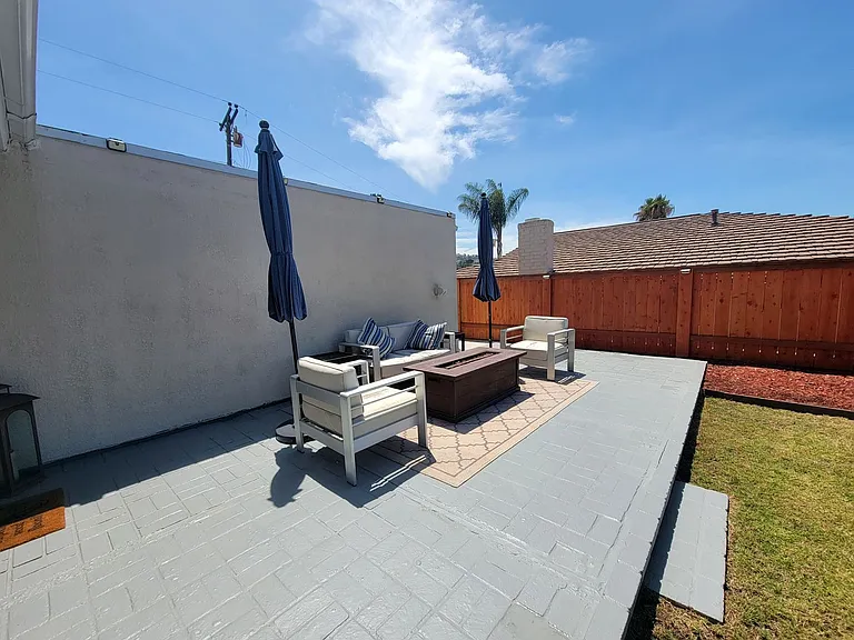 7620 Lone Star St — Photo 35