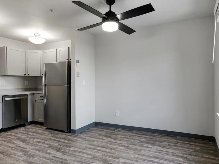 Violet Meadows Apartments — Photo 23