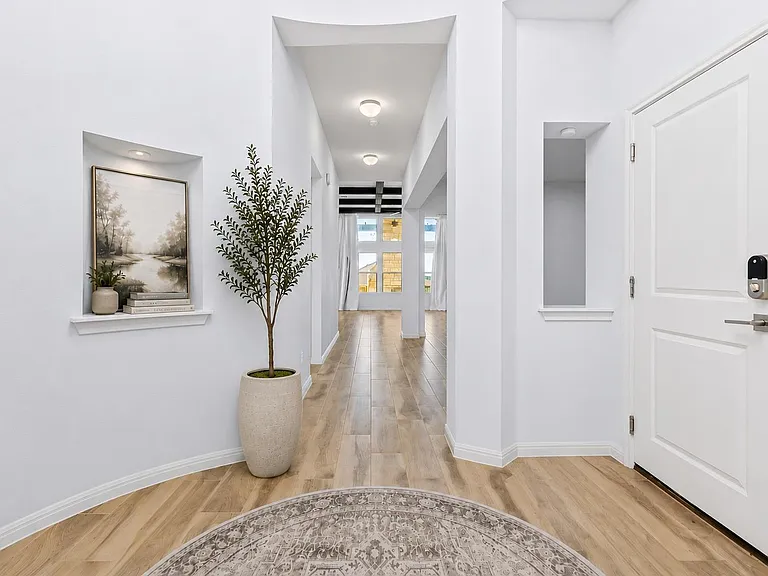 1801 Baleric Dr — Photo 4
