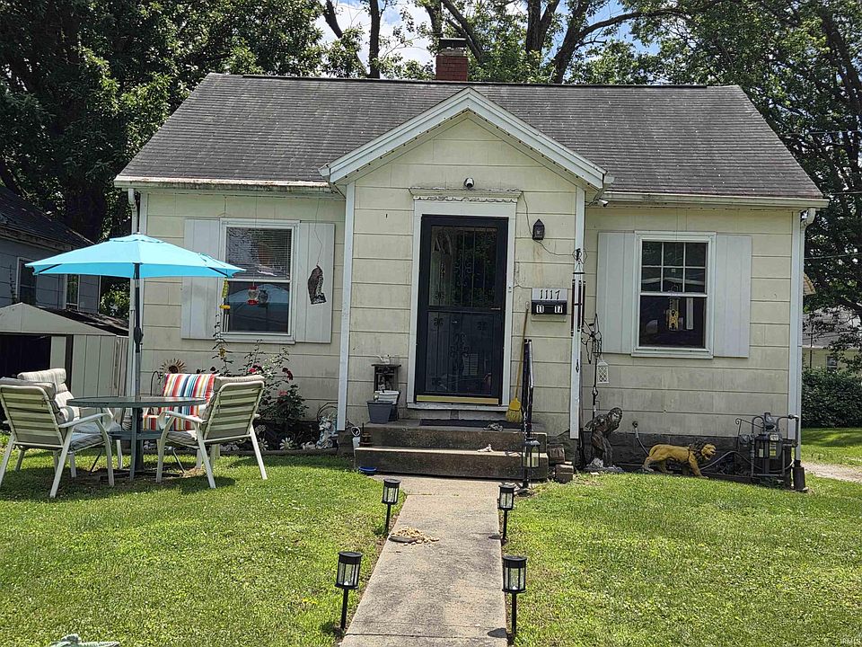 1st image of 1117 E Chandler Ave