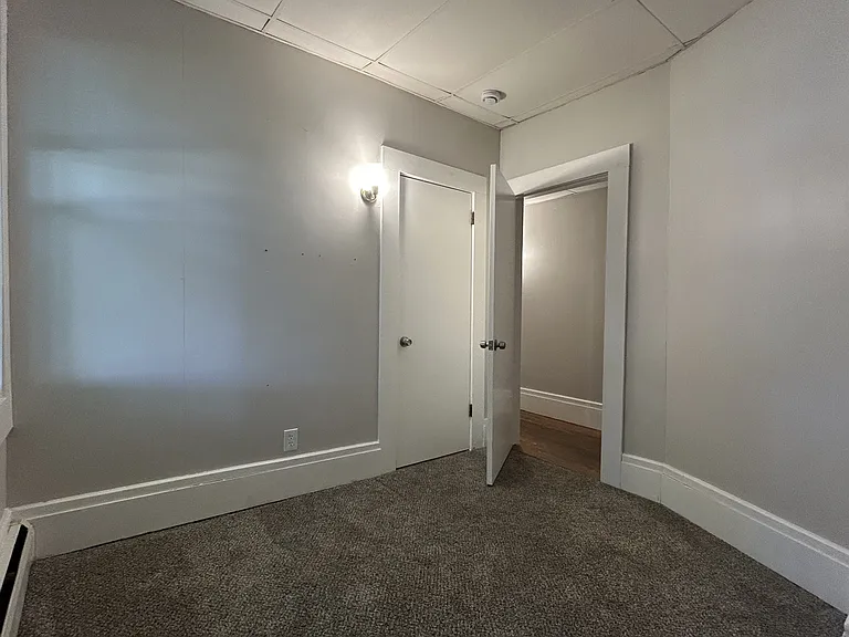 29 Westminster St — Photo 12