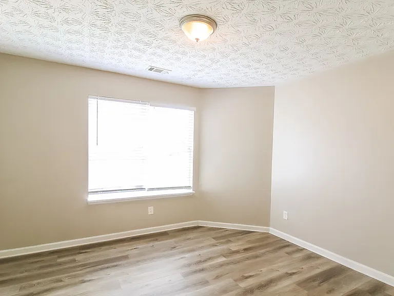 3505 Creekview Dr — Photo 14