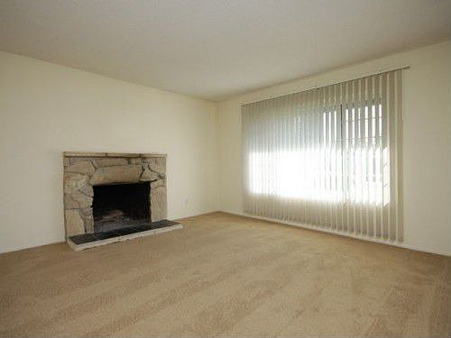 3rd image of 15 Ness Ct
