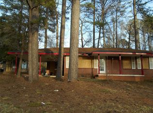 557 Cherry Ln, Jonesboro, GA
