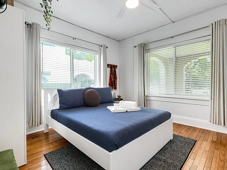 2224 SW 6th St #3 — Photo 4