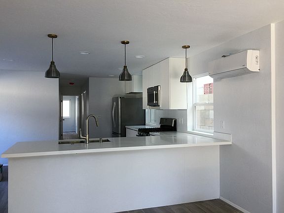 New kitchen Quartz Counter