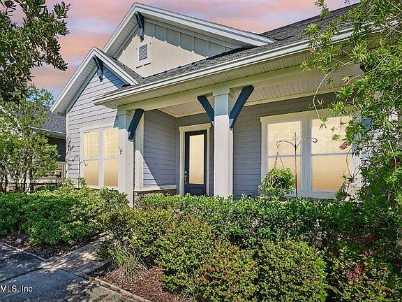 2nd image of 51 BEACHBERRY Court