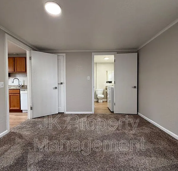 1716 6th St NW #1 — Photo 20