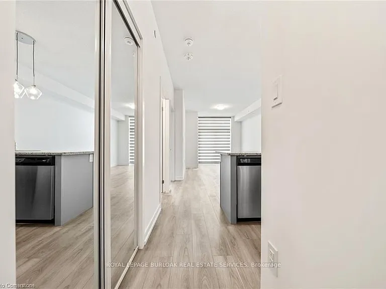 460 Dundas St E #230 — Photo 5