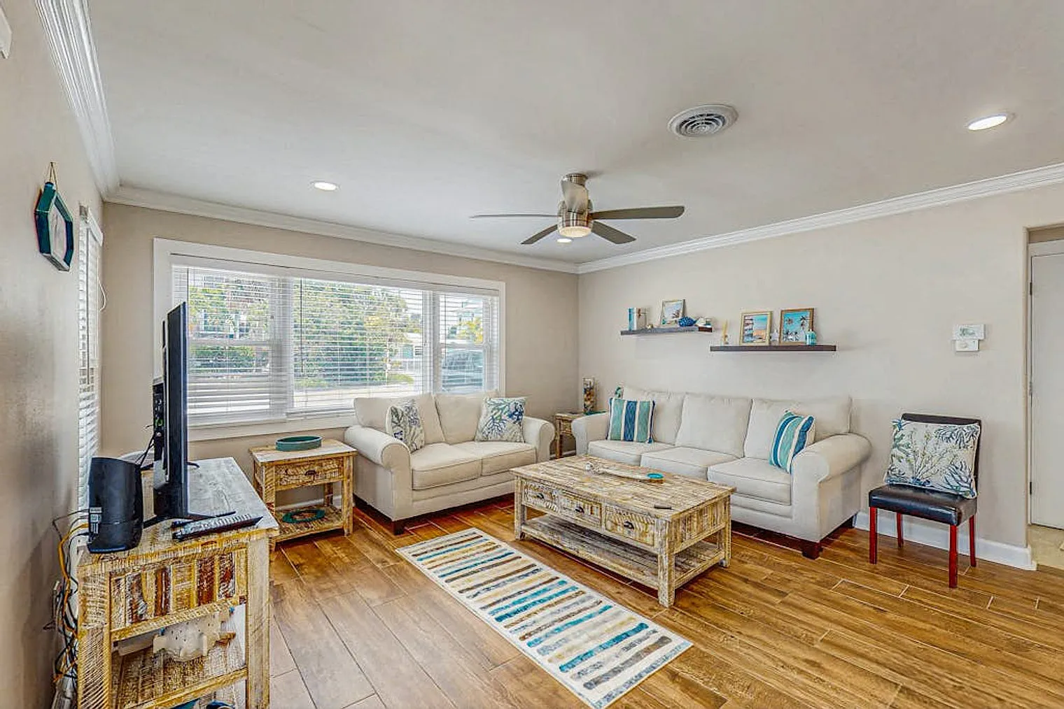 2 bed, 1.0 bath, 699 sqft, $3,479 — Photo 1