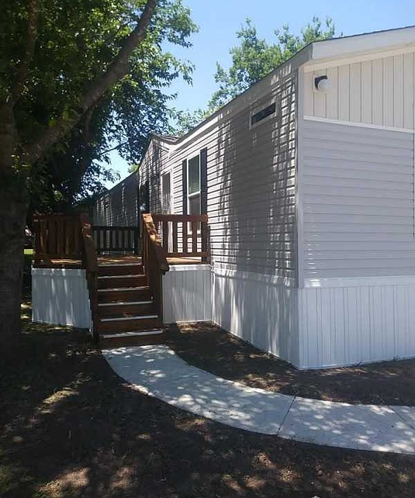 1st image of 1203 Solana Dr