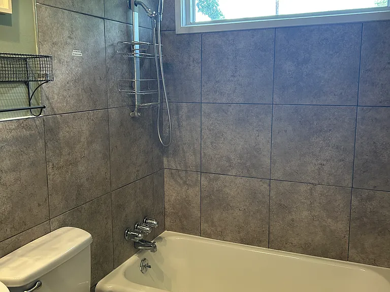 410 E Dayton Ave — Photo 5