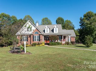 847 Jolly Cemetery Rd, Taylorsville, NC 28681
