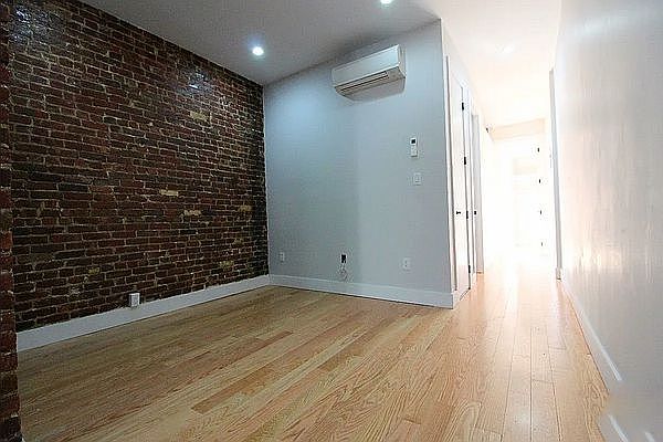 1st image of 212 Grand St #2L