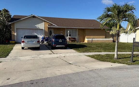 4th image of 8783 SW 16th Street