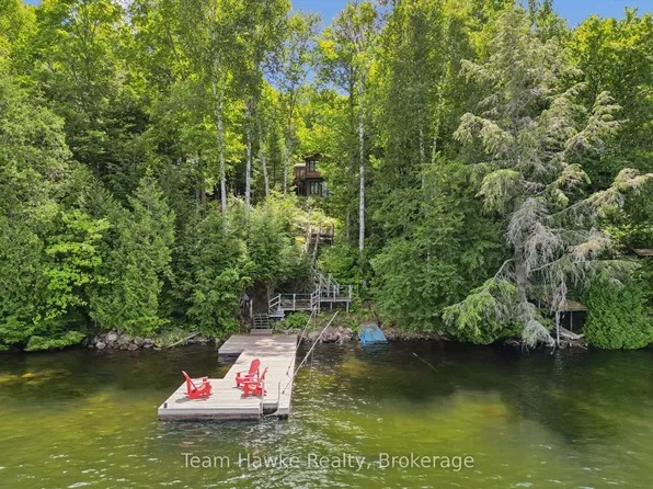 3359 Maple Ridge Rd, Algonquin Highlands, ON K0M 1S0