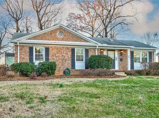 1809 Starlight Dr, Greensboro, NC 27407