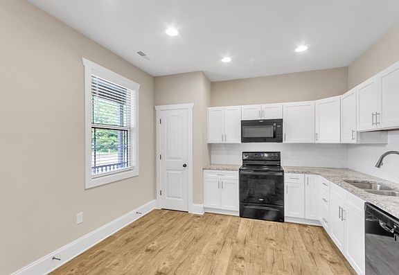 5th image of 125 Peachtree Ln #125