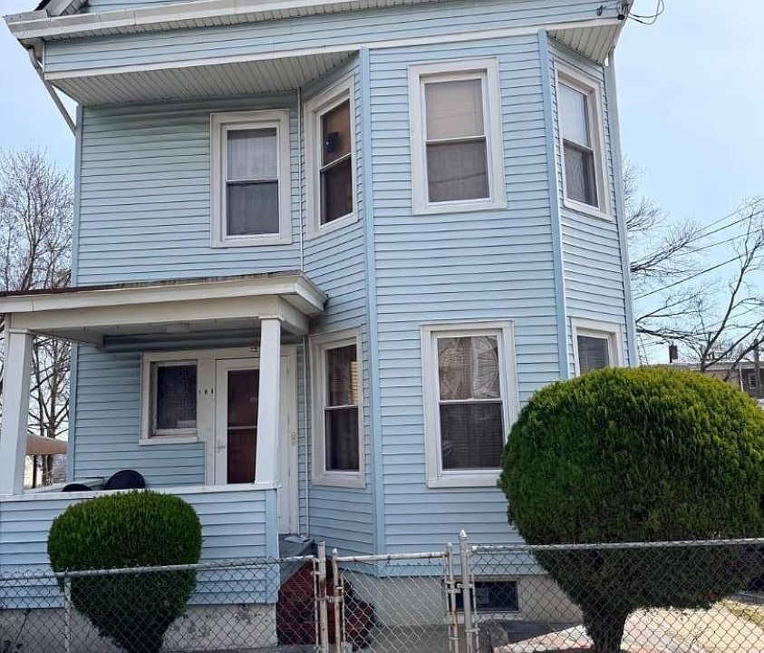 1st image of 106 N 6Th St #2