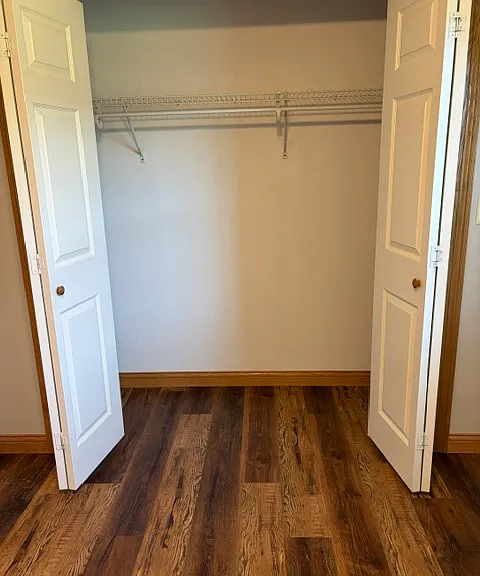 410 Commercial Ave SW #1 — Photo 5
