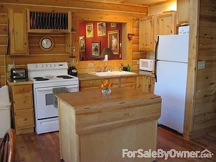 Kitchen/dining