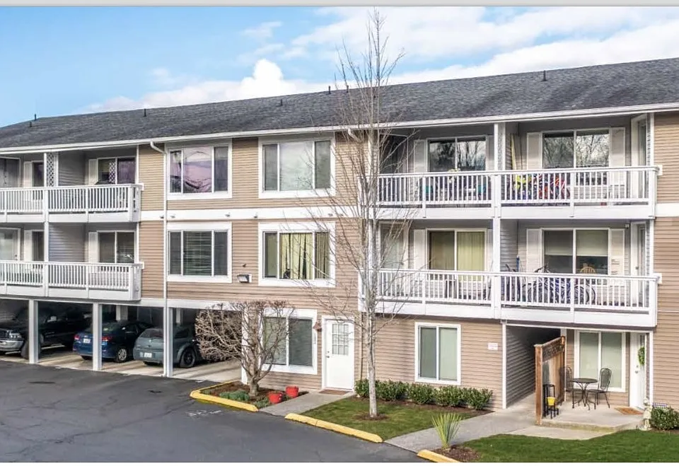 101 Alder Ave #301