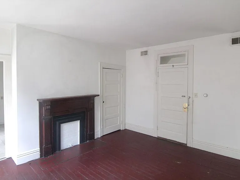 303 West St #2 — Photo 9