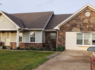 2930 Veazey Rd, Senatobia, MS 38668
