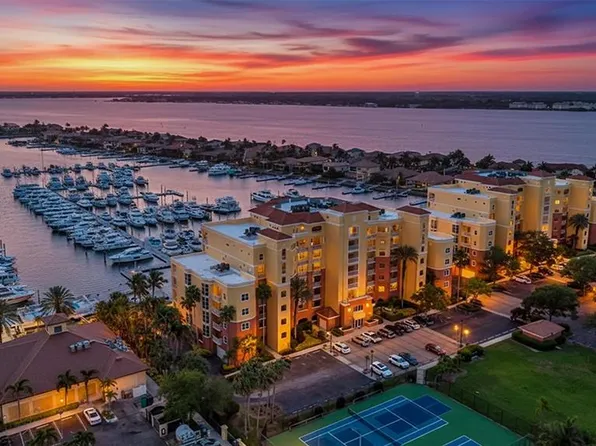 606 Riviera Dunes Way APT 201, Palmetto, FL 34221