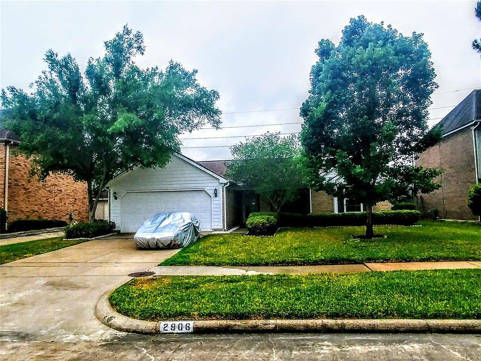 1st image of 2906 Cumberland Dr
