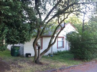 10201 15th Ave NE, Seattle, WA 98125