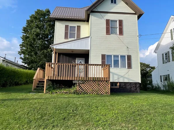 305 Columbus Ave, Cresson, PA 16630