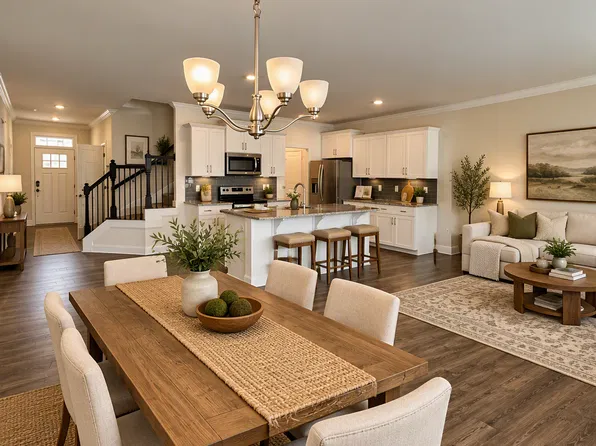 131 Creekview Rd, Hendersonville, NC 28792