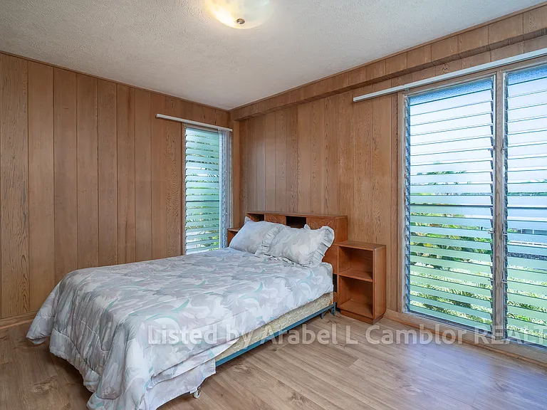129 Kapualani St — Photo 12