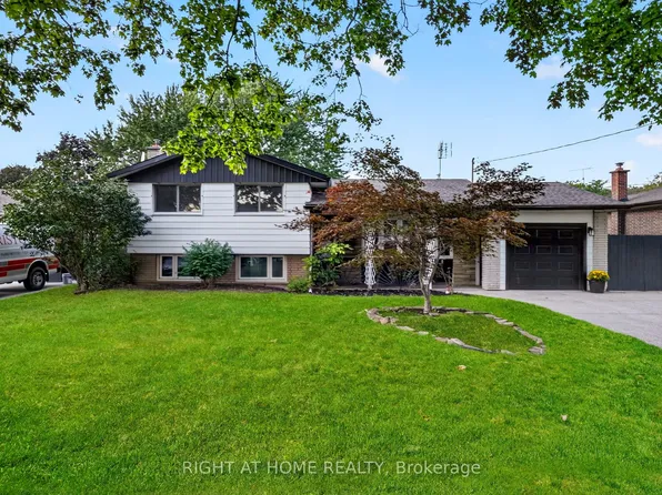 19 Brentwood Dr, Saint Catharines, ON L2M 4M1