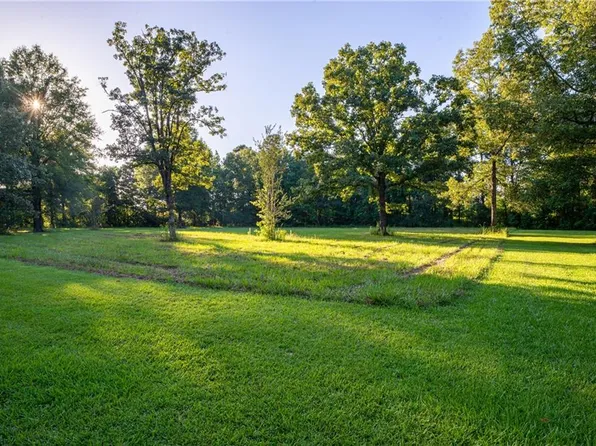 Karen Dr, Deville, LA 71328