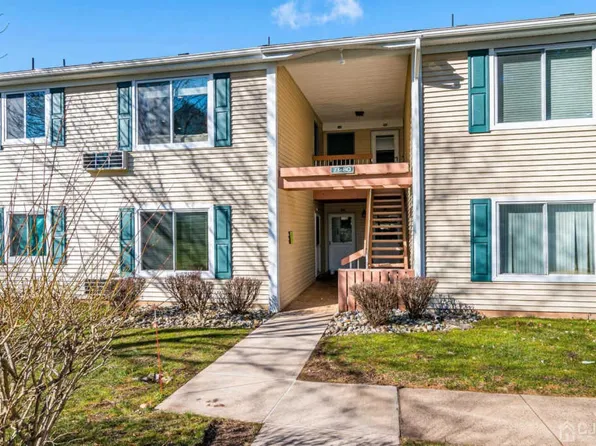 74 Marlowe Ct Unit 74, Somerset, NJ 08873