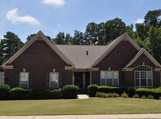 1370 Creek Pointe Cir, Lawrenceville, GA 30043