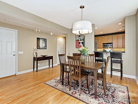 3rd image of 3835 N Ashland Ave