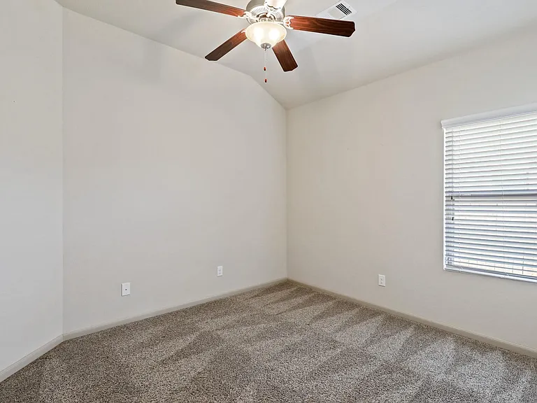 5207 Corbridge Glen Ct — Photo 16