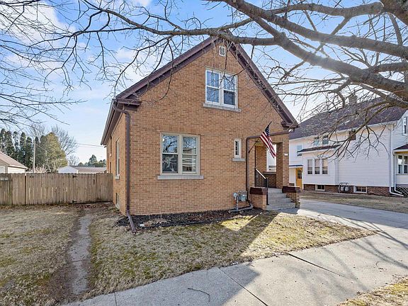 2nd image of 2111 Hamilton St