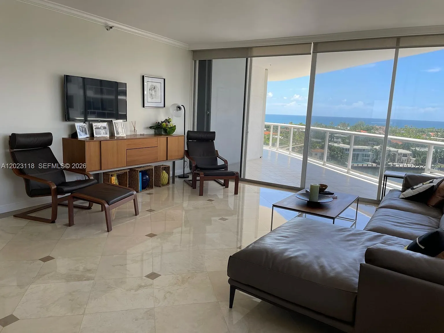 One Island Place Condo 1 — Photo 2