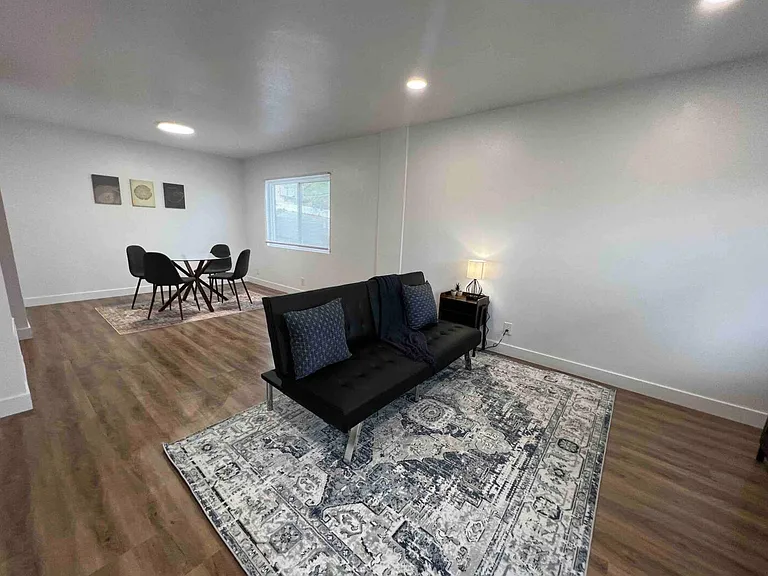 173 N Kalorama St — Photo 4