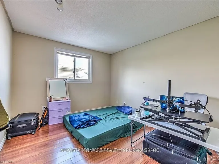 1263 Aldersbrook Rd — Photo 31