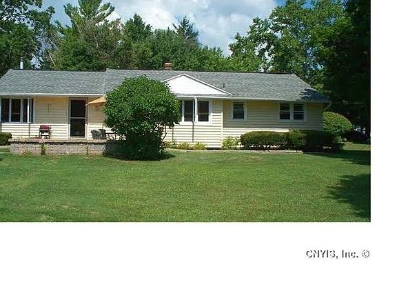 2nd image of 100 Trent Ln