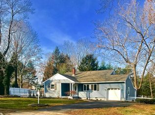 5 Coral Pl, Middletown, NJ 07748